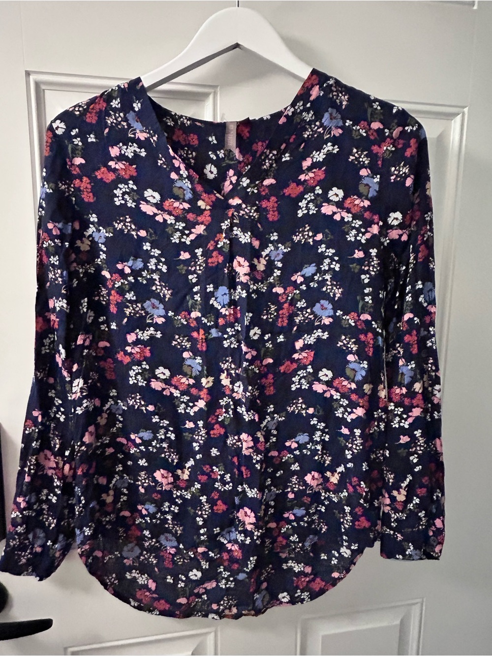 Navy Floral V-Neck Long-Sleeve Blouse